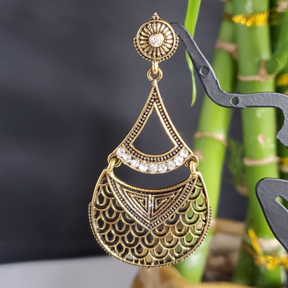 Fancy Earring - Picture 3 of 4